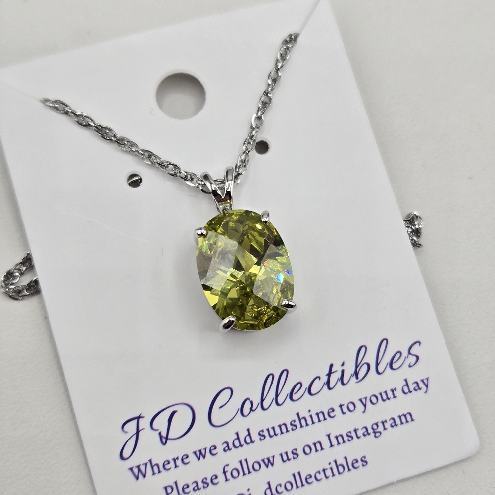 Swarovski Crystal Elements Silver Necklace Peridot Green Oval 20-22 inch Prom